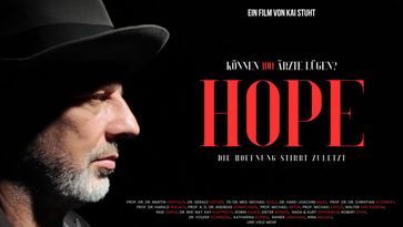 Bild: SS Video: "“HOPE”: Die Hoffnung stirbt zuletzt – Der Film" (https://tube.kai-stuht.com/videos/watch/04f27fa7-d92f-423f-a636-155dea88539d?start=15s) / Eigenes Werk