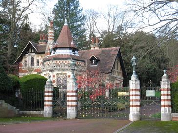 Einfahrt zum Anwesen Friar Park