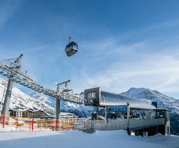 Die neue Rotkoglbahn befördert seit kurzem unsere Gäste äußerst bequem von der Talstation in Hochsölden auf das Giggijoch. Bild:     Christoph Nösig / Ötztal Tourismus