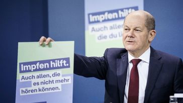 Bundeskanzler Olaf Scholz bei der offiziellen Vorstellung der COVID-Impfkampagne der Bundesregierung, 24. Januar 2022. Bild: Webseite Bundesregierung/Denzel