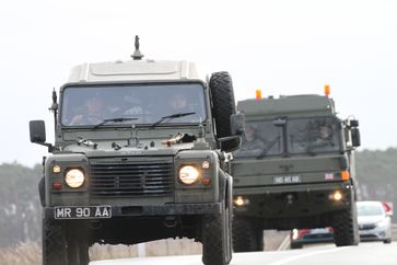 Britische Militärfahrzeuge auf dem Straßenmarsch (Archivbild) Bild: Bundeswehr/Schachel Fotograf: Detlef Schachel