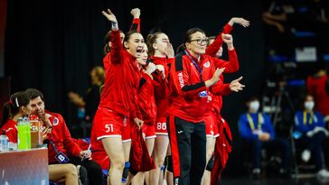 Archivbild: Ljudmila Bodnijewa, Trainerin des russischen Handballteams der Frauen während des WM-Viertelfinalspiels Norwegen gegen Russland am 15.12.2021 in Spanien. Bild: Legion-media.ru