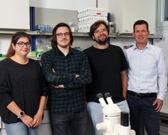 Jan Pielage (Erster von rechts) und Team der TUK.