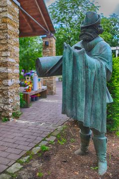 Leineweber Skulptur Paulbrink Bad Laer (1985) Bild: Polizei