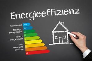 Die neuen Energieeffizienzklassen stellen eine wesentliche Neuerung des Energieausweises dar. Sie zeigen auf einer Skala von A+ (geringer Energieverbrauch) bis zu H (hoher Energieverbrauch) - ähnlich wie bei Elektrogeräten - die Energieeffizienz des Gebäudes an. / Bild: "obs/LBS West"