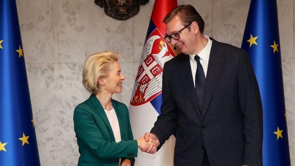 EU-Kommissionspräsidentin Ursula von der Leyen und der serbische Präsident Aleksandar Vučić, 28. Oktober 2022.