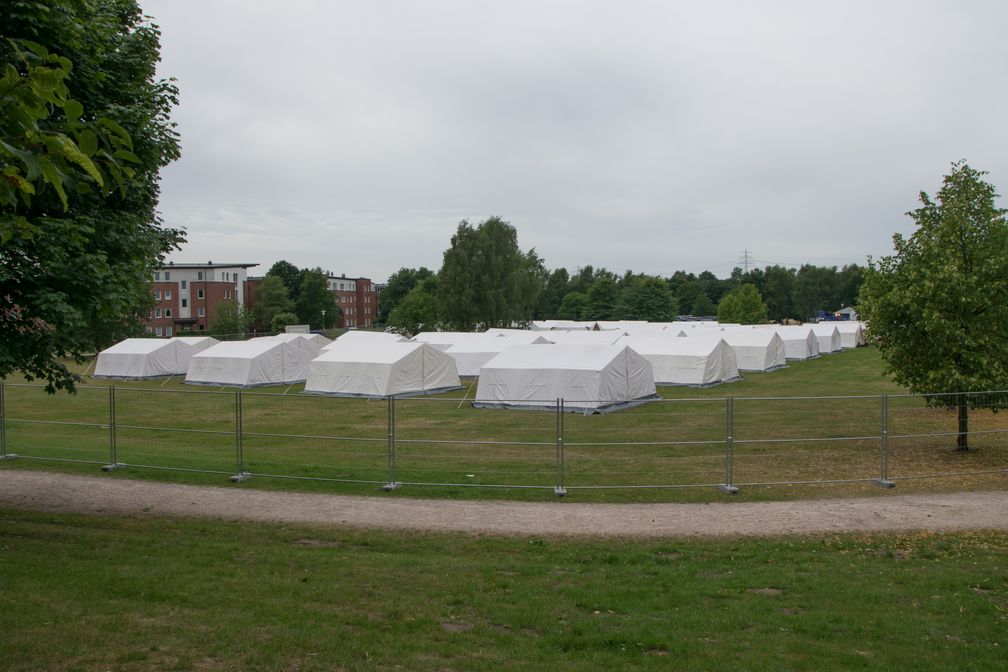 Flüchtlinge: Erstaufnahmelager Jenfelder Moorpark in Hamburg-Jenfeld