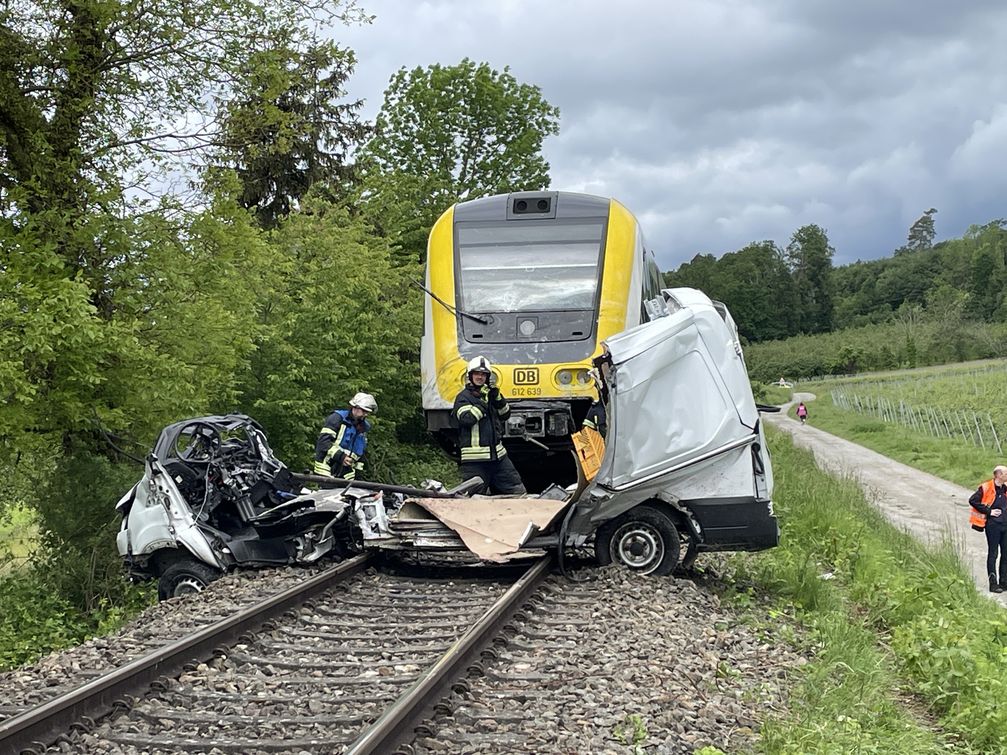 240522 Unfall Bahn-LKW Maurach