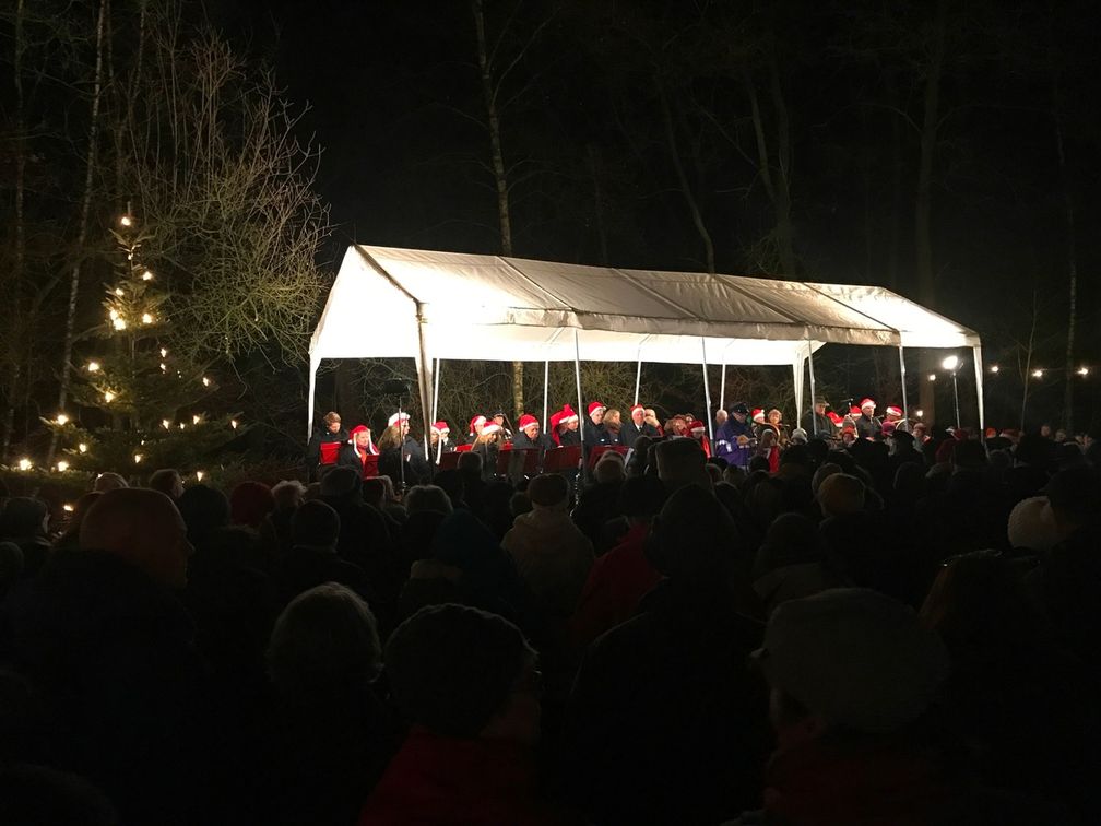 Waldweihnacht 23.12.2023 Bild: Feuerwehr