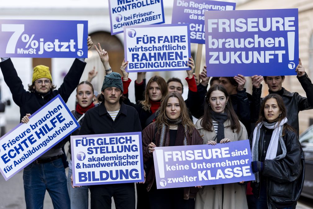 Friseurinnen und Friseure kämpfen um politische Unterstützung für faire Rahmenbedingungen