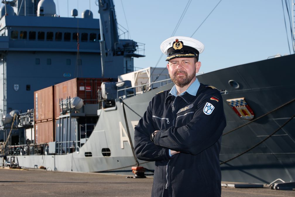 Portrait von Fregattenkapitän Eidam Bild: Bundeswehr