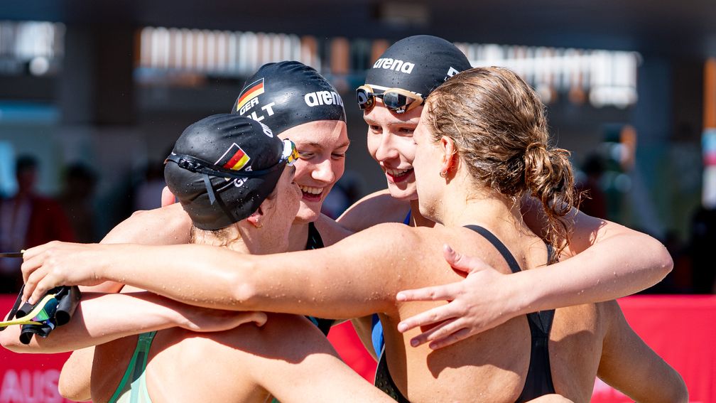 Die Frauenstaffel mit Alica Gebhardt, Nina Holt, Lena Oppermann und Undine Lauerwald (von links) (2024) Bild: DLRG e.V. Fotograf: Daniel-André Reinelt