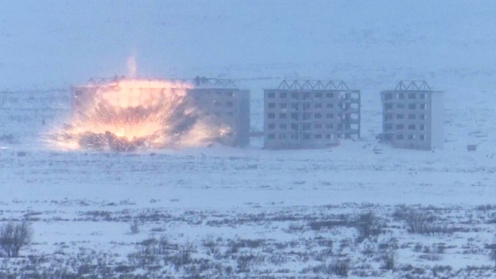 Archivbild: Hyperschallraketen vom Typ Kinschal treffen Ziele im Rahmen der strategischen Übung Grom-2022 (Symbolbild) Bild: Das Verteidigungsministerium Russlands / Sputnik