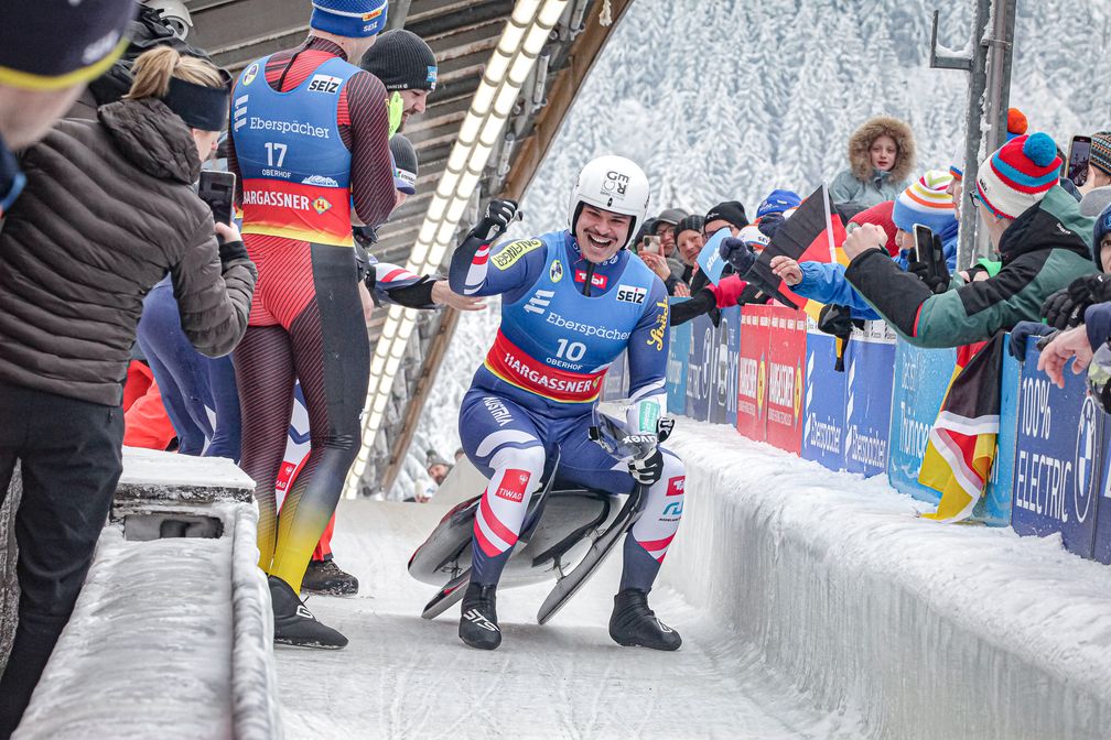 Jonas Müller holt sich in Oberhof zum ersten Mal den Weltmeister-Titel im Rodeln Bild: FIL - Internationaler Rodel Verband Fotograf: Mareks Galinovskis