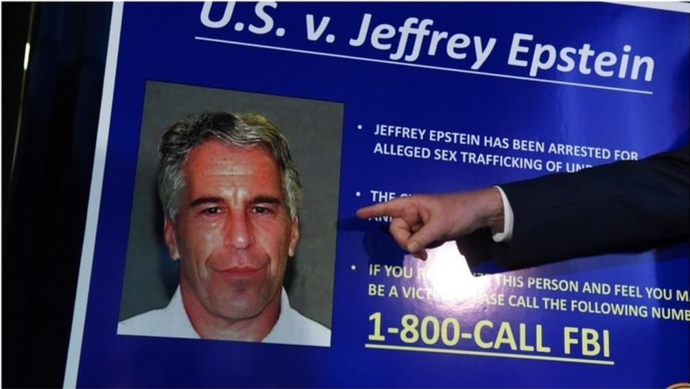 Archivbild: Der US-Staatsanwalt für den südlichen Bezirk von New York, Geoffrey Berman, verkündet die Anklage gegen Jeffrey Epstein am 8. Juli 2019 in New York City. Bild: Gettyimages.ru / Stephanie Keith