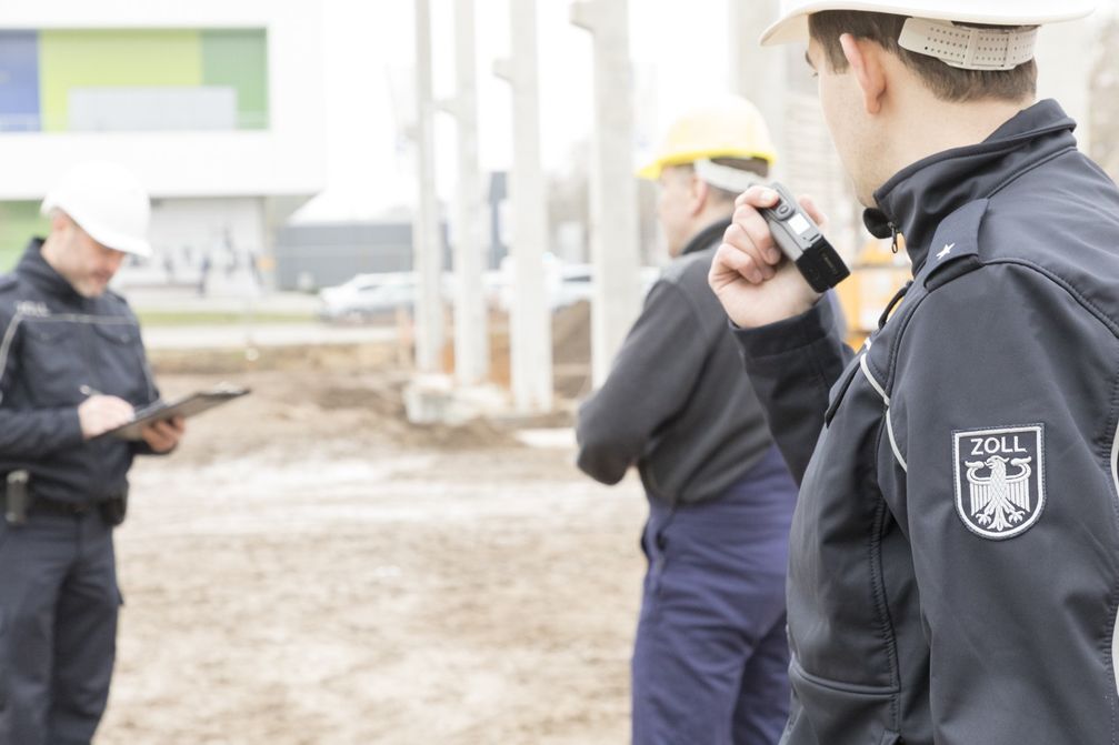 Symbolbild: Baugewerbe Baustelle FKS Finanzkontrolle Schwarzarbeit Illegale Beschäftigung Bild: Zoll