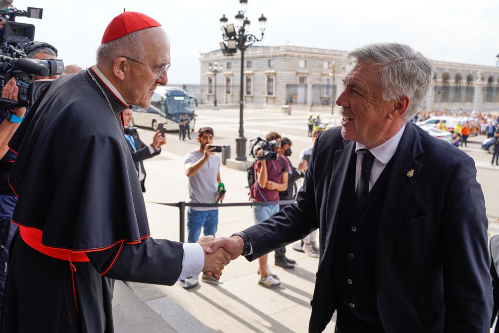 Carlo Ancelotti (2022), rechts