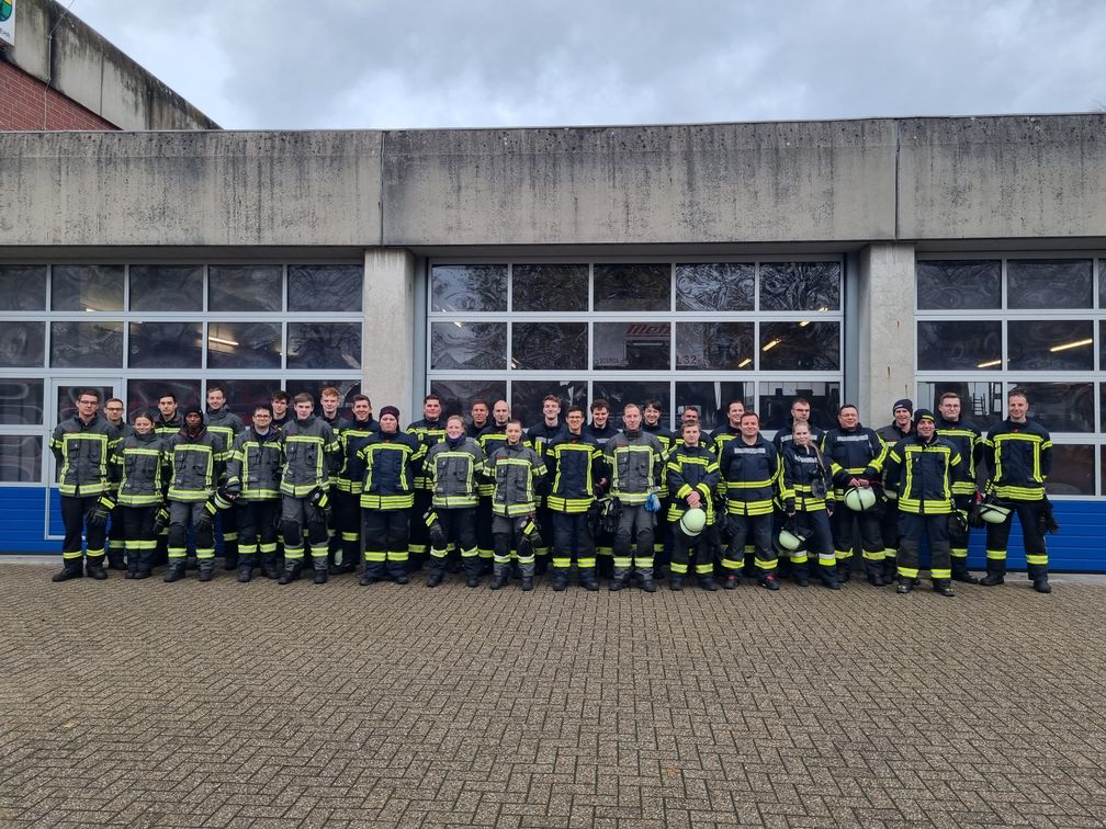 Die Teilnehmer der Feuerwehr Werne, Feuerwehr Selm und Werkfeuerwehr Remondis.