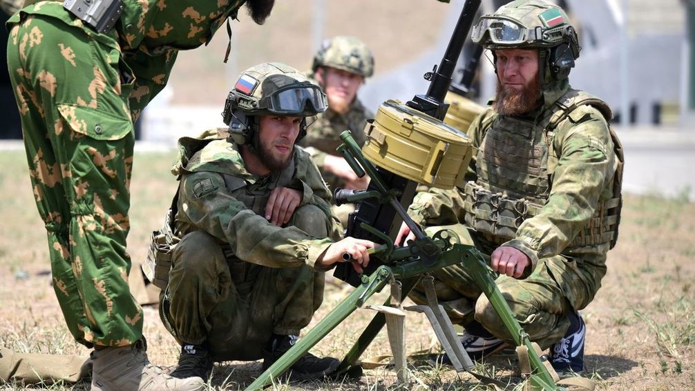 Ausbildung von Spezialeinheiten an einem Minenwerfer (Symbolbild)