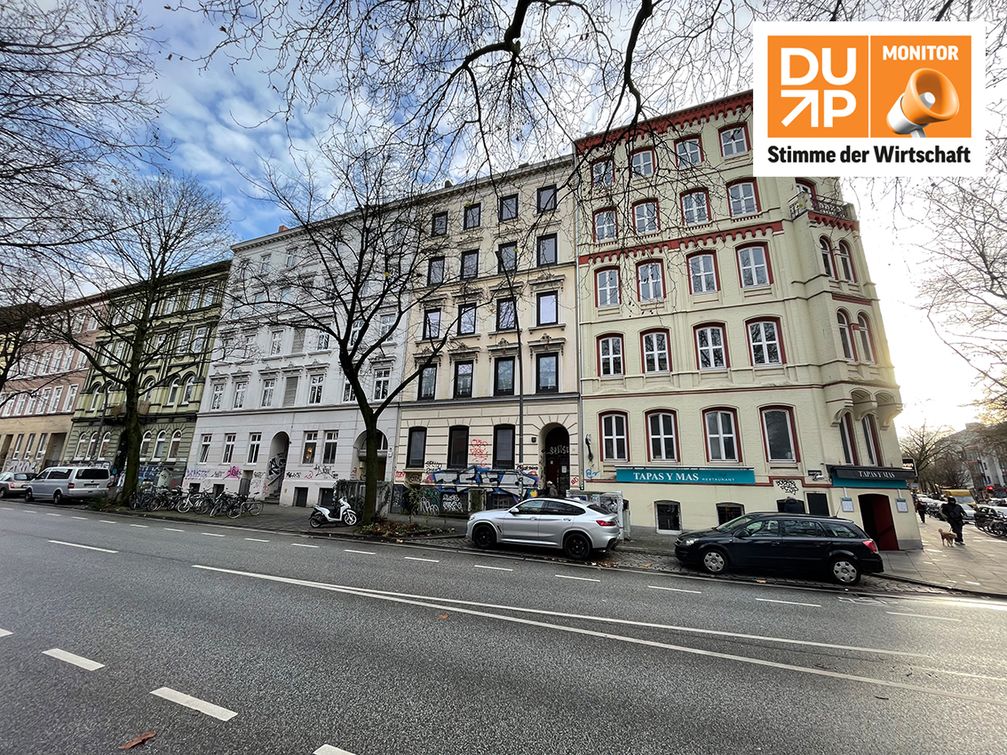 Lagerstraße 33 (2. Haus von rechts): Das denkmalgeschützte Haus gehört der Stadt Hamburg und steht seit längerer Zeit leer