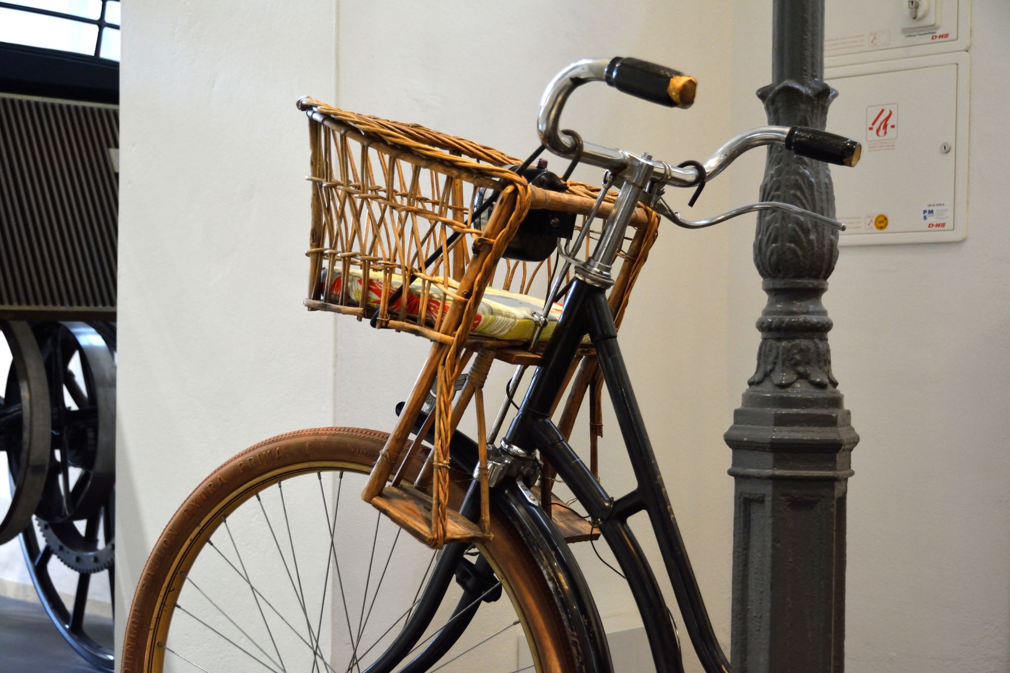 Historischer FahrradKindersitz (Verkehrsmuseum Dresden