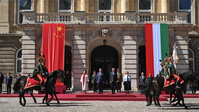 Chinese President Xi Jinping attends a welcome ceremony jointly held by Hungarian President Tamas Sulyok and Prime Minister Viktor Orban in Budapest, Hungary, May 9, 2024.  Bild: Xinhua