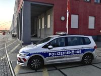 Streifenwagen der Polizeibehörde (Symbolbild)