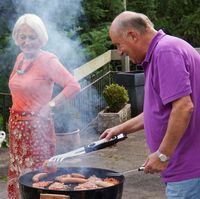 Hat er da nur Biofleisch auf dem Grill? Sich nur von biologisch angebauten Lebensmitteln ernähren zu wollen gilt seit einigen Jahren als psychisch Krank - laut Lehrbuch (Symbolbild)